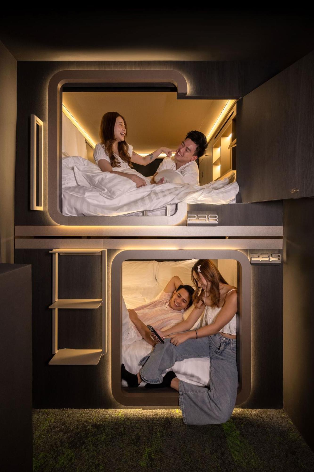 Cube Social Boutique Capsule Hotel At Boat Quay سنغافورة المظهر الخارجي الصورة