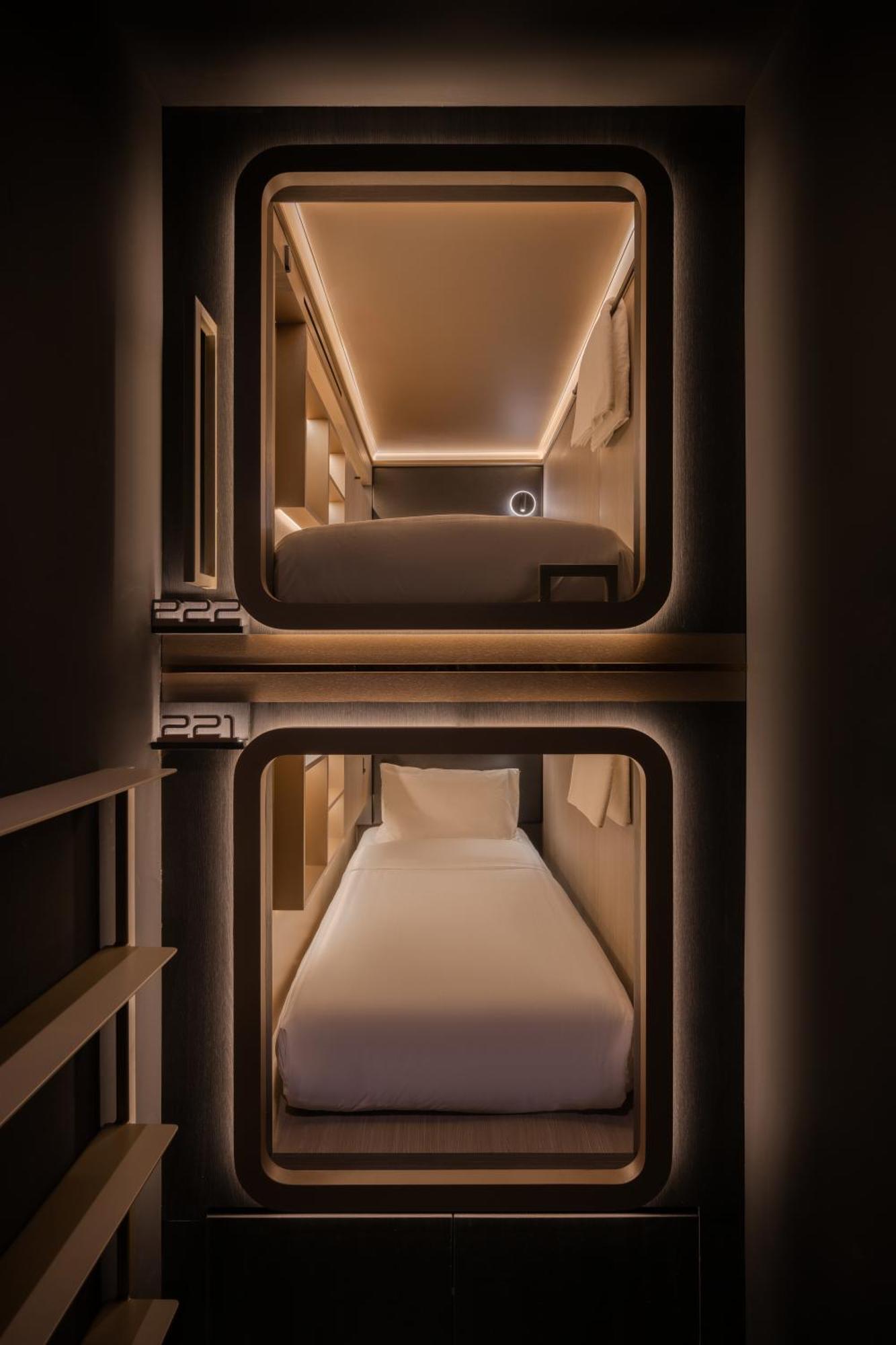 Cube Social Boutique Capsule Hotel At Boat Quay سنغافورة المظهر الخارجي الصورة
