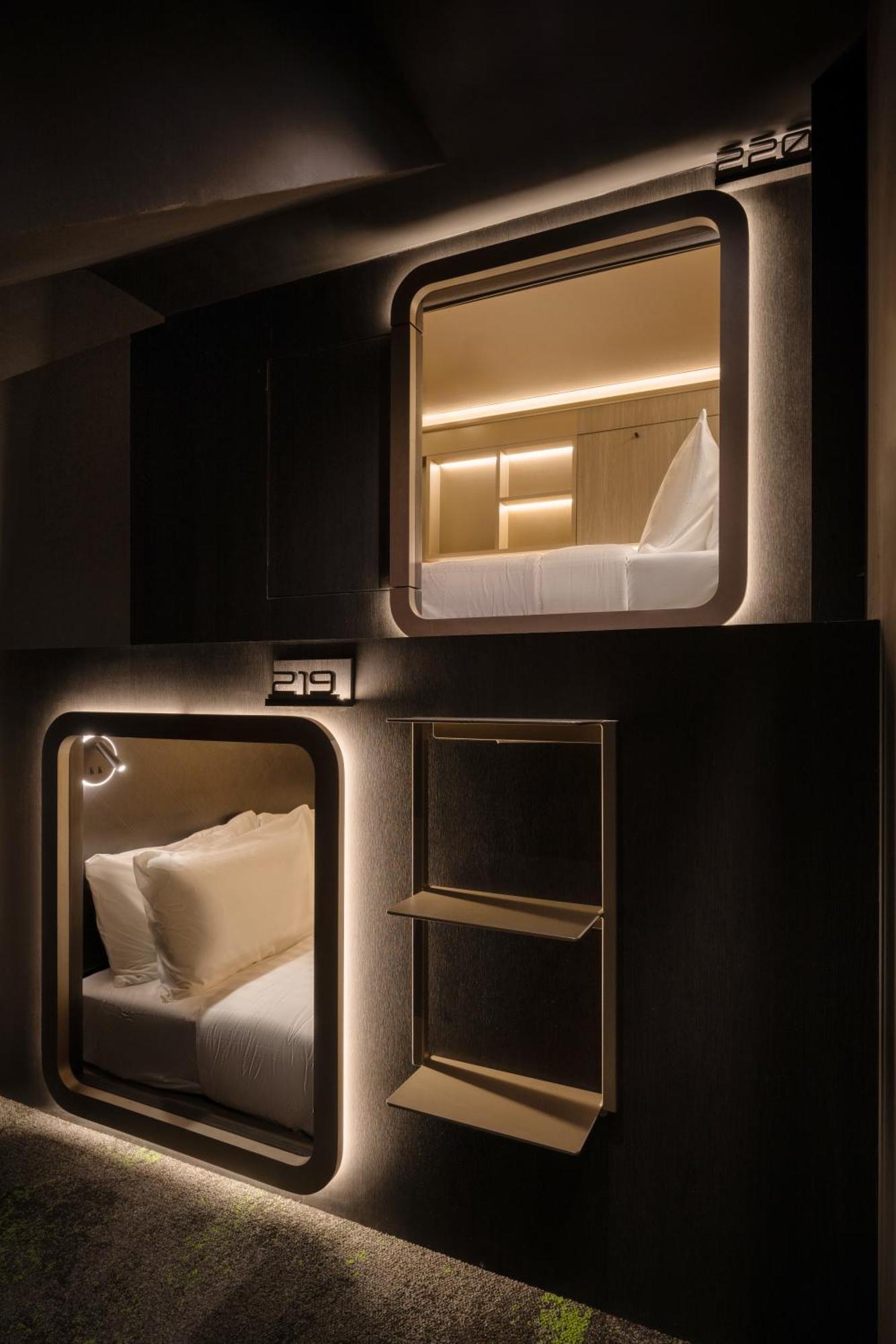 Cube Social Boutique Capsule Hotel At Boat Quay سنغافورة المظهر الخارجي الصورة