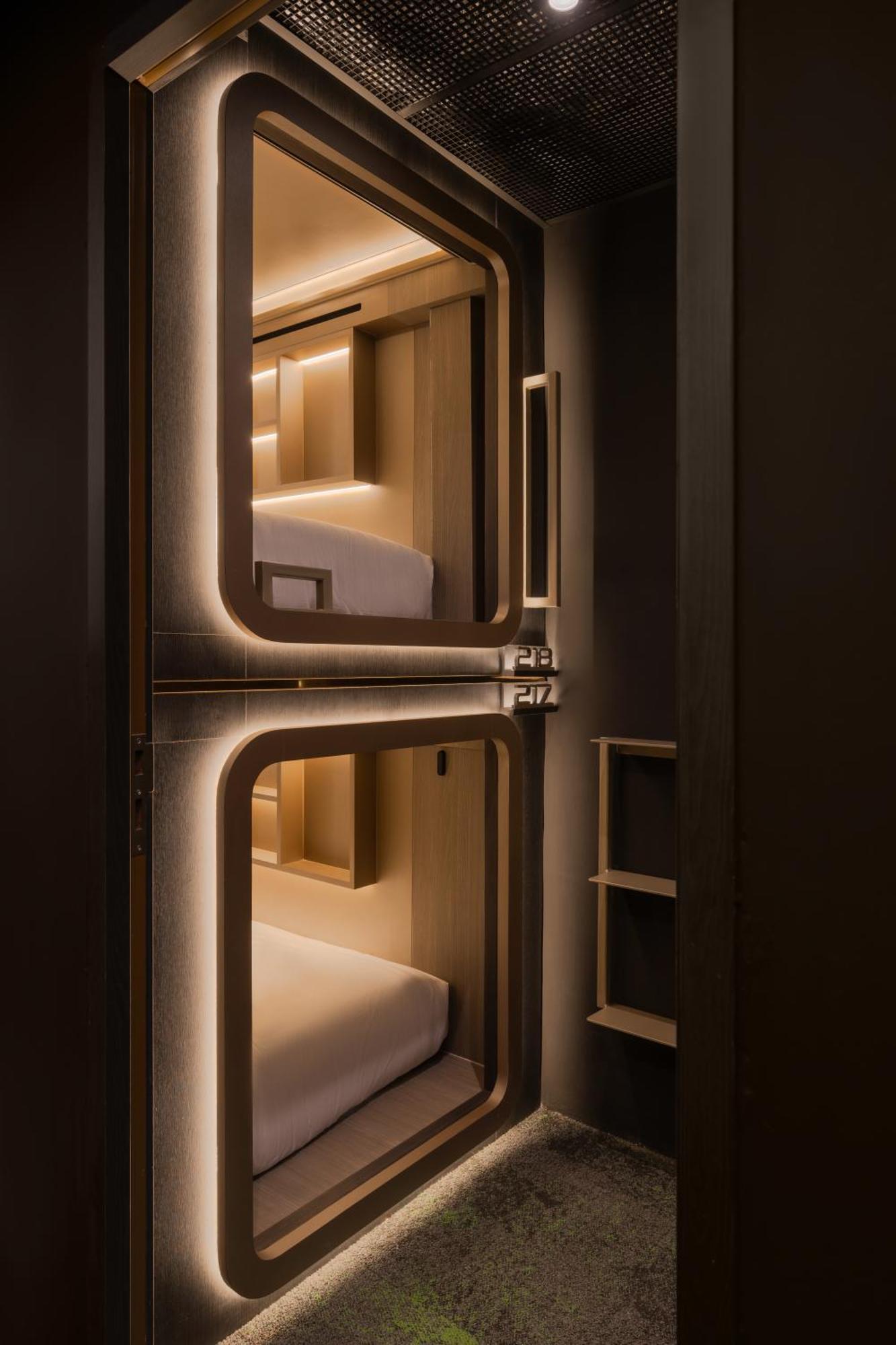 Cube Social Boutique Capsule Hotel At Boat Quay سنغافورة المظهر الخارجي الصورة