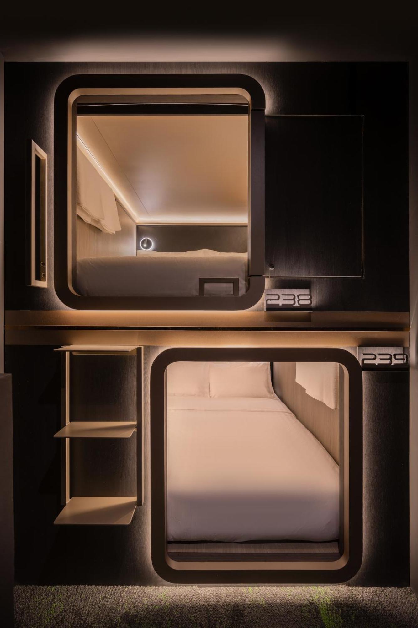 Cube Social Boutique Capsule Hotel At Boat Quay سنغافورة المظهر الخارجي الصورة
